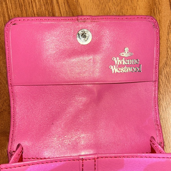 Authentic Vivienne Westwood Leather Case with Enamel Heart Accent - Picture 12 of 12